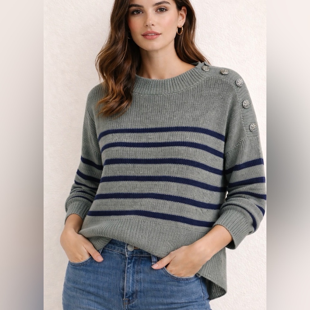 Margaret O’Leary Size Small Button Detail Sweater in Gray & Blue Striped Design